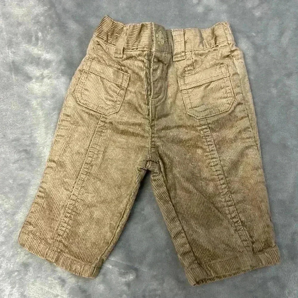 Old Navy  - 2 piece newborn outfit/set. Size 0-3 months - Picture 4 of 6